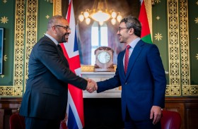 عبدالله بن زايد وكليفرلي يبحثان تطورات الأوضاع في المنطقة