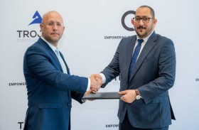 كيو القابضة وتروجان توقعان عقدَي شراكة لتطوير 1742 فيلا للمواطنين في أبوظبي