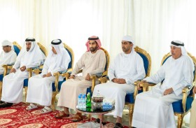 عمر بن صقر وخالد بن سعود يعزيان في وفاة حمد عبدالله نهيل العرياني