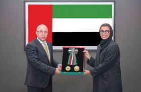 رئيس الدولة يمنح سفير المجر وسام الاستقلال من الطبقة الأولى