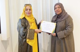 المكتب الثقافي في مجلس الشارقة للأسرة والمجتمـع يكرم الإعلاميـة د سحر حمزة