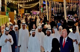 مهرجان قرية المطاعم برأس الخيمة يستقطب حشوداً غفيرة خلال الاحتفالات باليوم الوطني