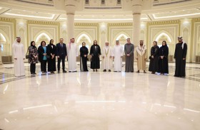 وزيرة الإسكان البحرينية: مجمع القرآن الكريم بالشارقة يضم كنوزاً علمية ومعرفية عظيمة 