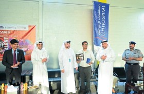 شرطة أبوظبي تحتفي بيوم العمال العالمي