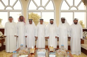 سالم بن سلطان القاسمي يلتقي مجلس إدارة جمعية رأس الخيمة للتراث
