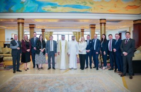 سعود بن صقر يستقبل المبعوث التجاري البريطاني لدى الدولة