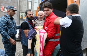 أول وصول للاجئين من قره باغ إلى أرمينيا 