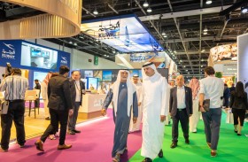 نهيان بن مبارك يزور معرض سوق السفر العربي 2025