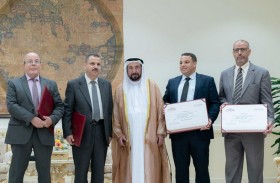 سلطان القاسمي يكرِّم الفائزين بجائزة الشارقة للدراسات اللغوية والمعجمية في دورتها الخامسة