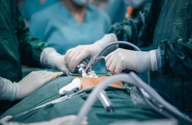 نوبة قلبية تباغت جراحاً أثناء عملية جراحية