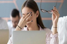 3 إجراءات لتجنّب مشاكل العيون الناتجة عن الشاشات