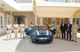بحث تعزيز التعاون بين شرطة دبي وشركة بي إم دبليو للسيارات