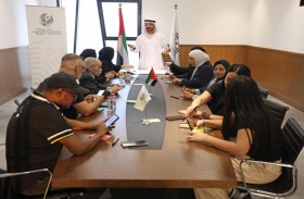 جمعية الصحفيين الإماراتية تنظم جلسة شهرية بعنوان جمالية الخط العربي