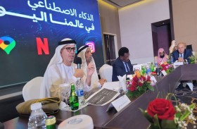 ضرار الفلاسي يستعرض ريادة الإمارات في عالم الذكاء الاصطناعي