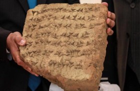 عمرها 2800 عام.. إيطاليا تعيد إلى العراق « شارة شلمنصر »