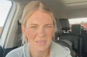 وجبة خفيفة شهيرة تحرق جلد طفل