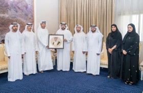 محمد الشرقي يلتقي وفدا من هيئة الهلال الأحمر بالفجيرة ويطّلع على مشاريعها الإنسانية والخيرية