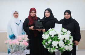 بلدية الحمرية تحتفي بثنائية العودة للمدارس ويوم المرأة الإماراتية بالاحتفاء بالمعلمات 