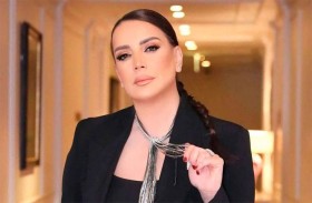 شكران مرتجى تبكي والدتها: الفن سرقني منها