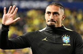رافينيا يغيب عن ودية البرازيل مع الهند بسبب الإصابة 