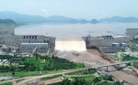 تحركات أوروبية أمريكية إفريقية لحل وسط بشأن سد النهضة