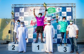 تتويج الفائزين ببطولة الإمارات للدراجات المائية