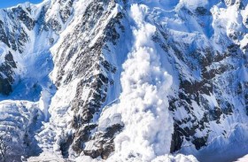 مقتل 4 في انهيار جليدي بجبال الألب 