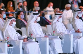 مكتوم بن محمد يشهد فعاليات المنتدى العالمي للأعمال لدول الآسيان