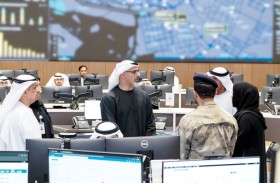 خالد بن محمد بن زايد يتفقد منظومة الجاهزية والاستجابة للطوارئ في مركز قيادة العمليات الطبية الموحدة في أبوظبي