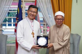 حكماء المسلمين في باكستان وإندونيسيا وماليزيا يحتفي باليوم الدولي للأخوة الإنسانية