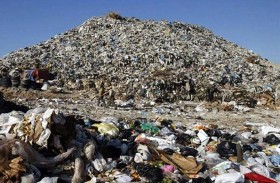 تدوير النفايات البلاستيكية.. حل خاطئ وقع فيه الصناعيون