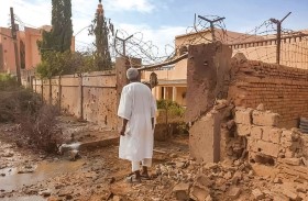 معارك ضارية في الخرطوم.. والدعم السريع تحاصر البشير