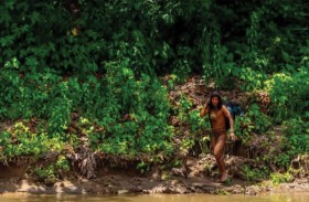 لأول مرة.. لقطات واضحة تظهر وجوه وأسلحة قبيلة منعزلة