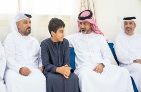 عمار النعيمي يقدم واجب العزاء في وفاة أحمد محمد بن عمير المهيري