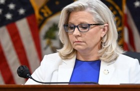 عدوة ترامب اللدودة.. تشيني تواجه الخسارة في وايومينغ 