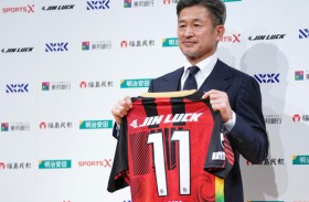 الملك كازو  في سن الـ 58 عاما.. «كل ثانية مهمة» 