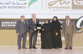 خبراء: الاستثمار في الكوادر الطبية ركيزة لتطوير جودة الرعاية الصحية في الإمارات