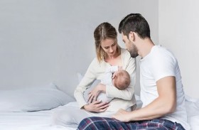 دراسة تؤكد أهمية مشاركة الأب في الرضاعة