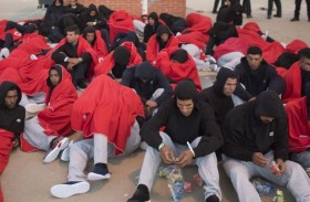 مهاجرون أفارقة في المغرب ينتظرون المساعدة 