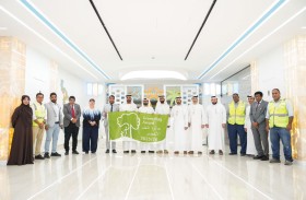 للمرة السابعة على التوالي بلدية منطقة الظفرة تحصل على جائزة العلم الأخضر 