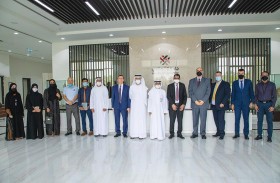 جامعة الإمارات تبحث إطلاق برنامج بحثي مشترك مع جامعة أبوظبي
