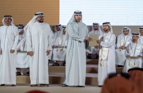 نائب حاكم أم القيوين يشهد تخريج طلبة مدارس التكنولوجيا التطبيقية في أم القيوين