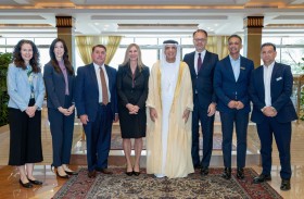 سعود بن صقر يستقبل القنصل الأمريكي والرئيسة التنفيذية لـشركة إتش بي فولر العالمية