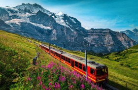 رحلات القطار تحتلّ حيزا متزايدا في الأدلة السياحية 