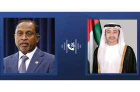 عبدالله بن زايد ووزير خارجية ماليزيا يبحثان هاتفيا جهود خفض التصعيد في المنطقة