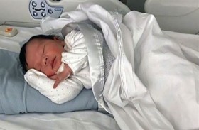 طفل يولد بعد يوم من تشخيص إصابة والدته بكورونا