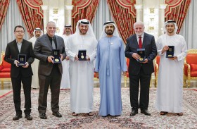 محمد بن راشد يكرّم الفائزين بميدالية محمد بن راشد للتميز العلمي في دورتها الرابعة ووسام دعم البحث العلمي