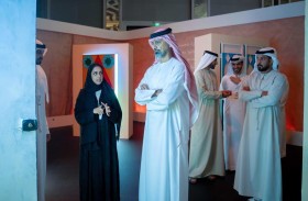 عمار بن حميد يزور جناح عجمان بمعارض الإمارات التفاعلية