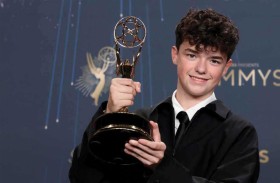 أوين كوبر يصنع التاريخ كأصغر فائز بجائزة «اختيار النقاد»