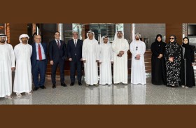 وفد طلبة كلية القانون جامعة أم القيوين  يزور مركز رأس الخيمة للوساطة والتحكيم